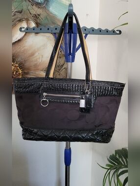 Coach Poppy Signature Quilted Tote